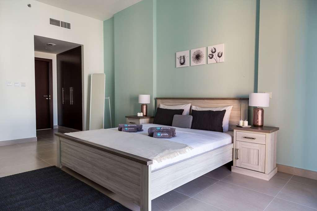 Hotel Higuests - Wharf