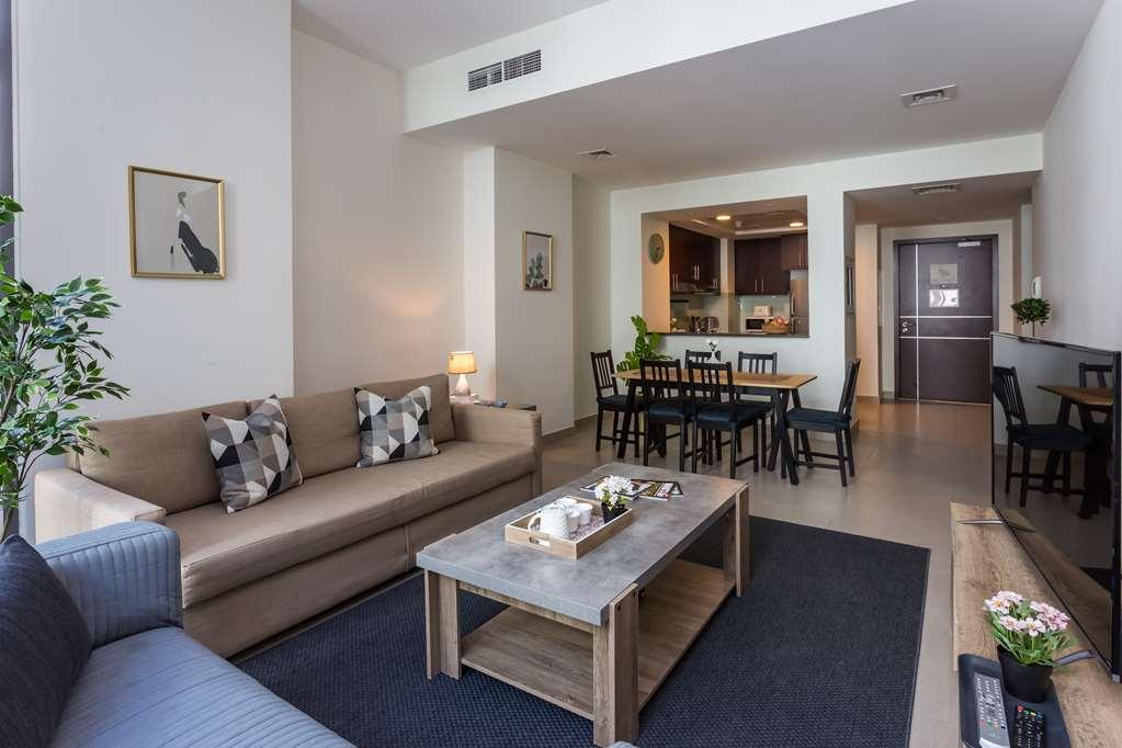 Higuests - Wharf Hotel *